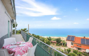 1 Bedroom Lovely Apartment In Castellabate